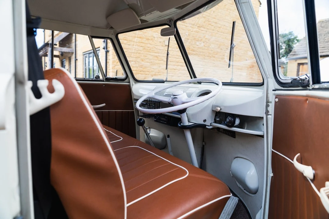 1961 Volkswagen Split-Window Camper - Image 4 of 30