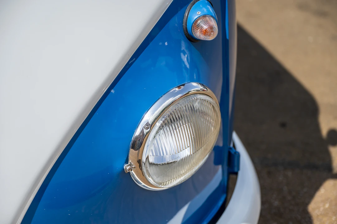 1961 Volkswagen Split-Window Camper - Image 18 of 31