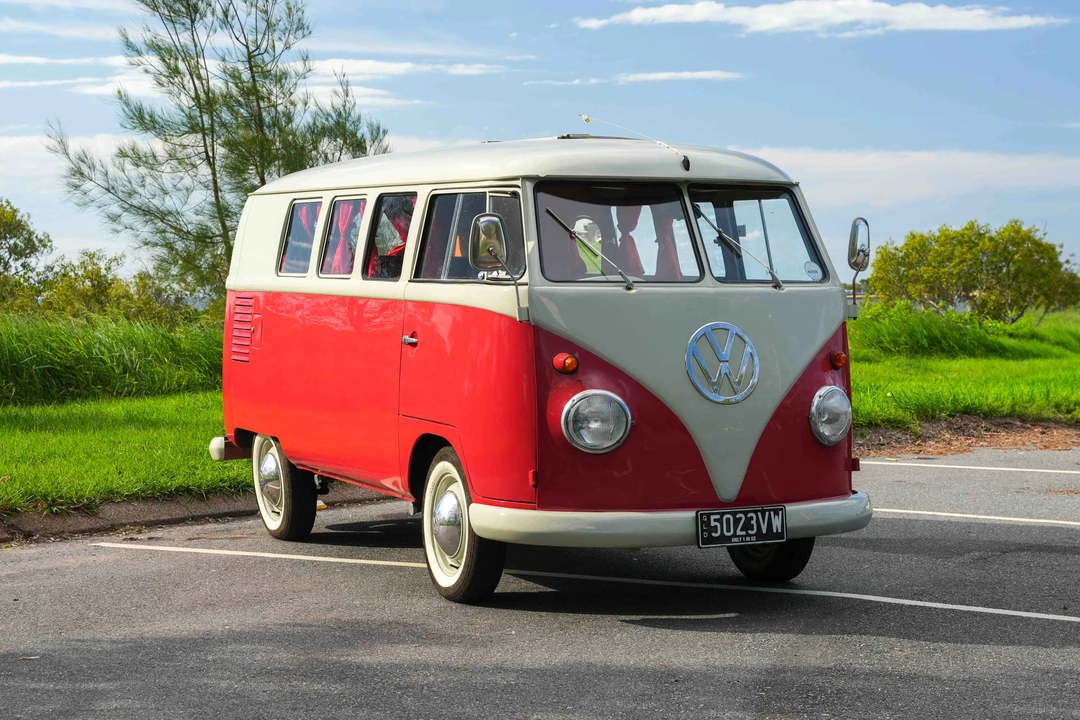 1961 Volkswagen Split-Window Camper - Image 10 of 31
