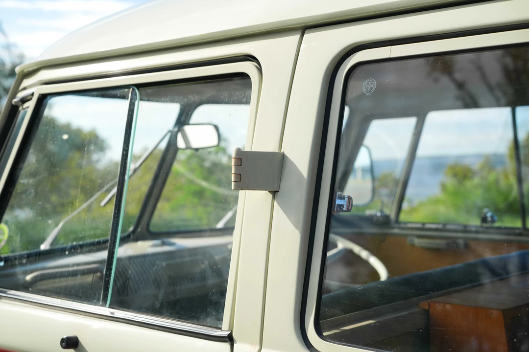 1961 Volkswagen Split-Window Camper - Image 21 of 31
