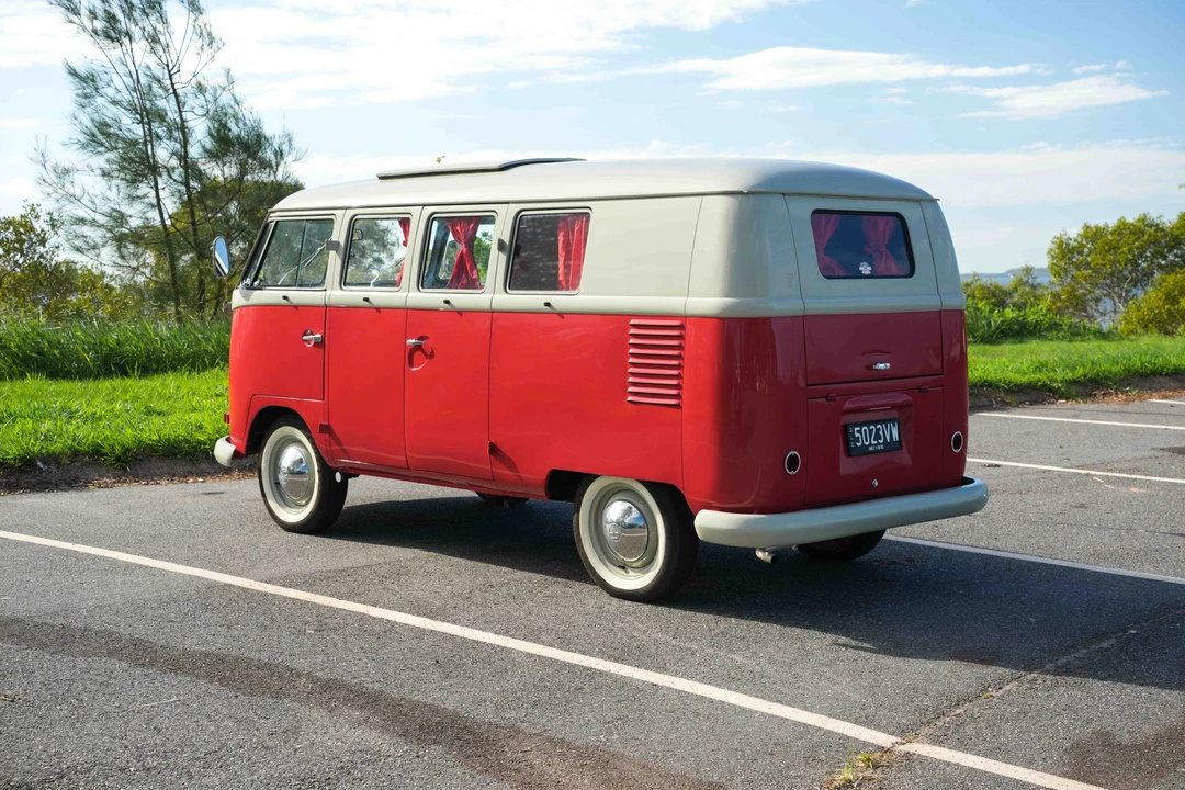 1961 Volkswagen Split-Window Camper - Image 7 of 31
