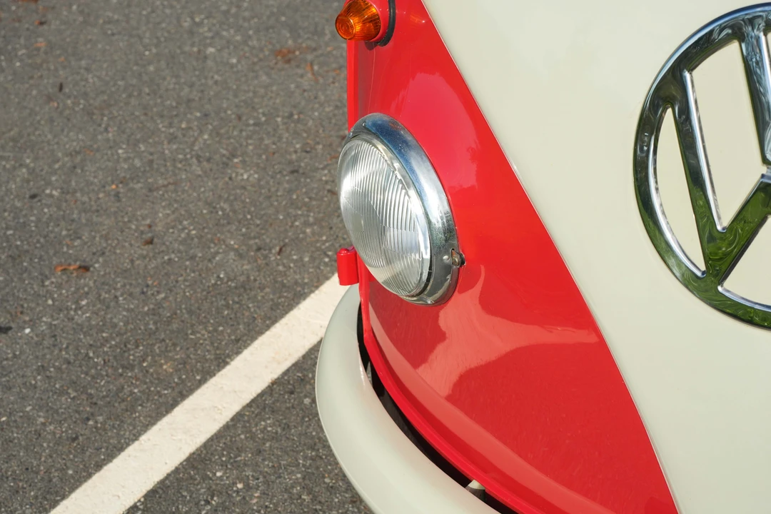 1961 Volkswagen Split-Window Camper - Image 30 of 31