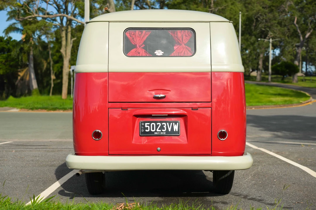 1961 Volkswagen Split-Window Camper - Image 6 of 31