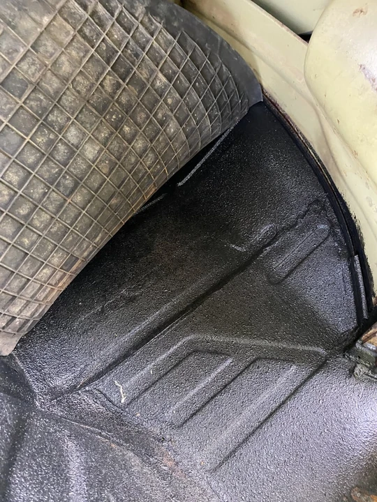 1961 Volkswagen Split-Window Bus - Image 12 of 13