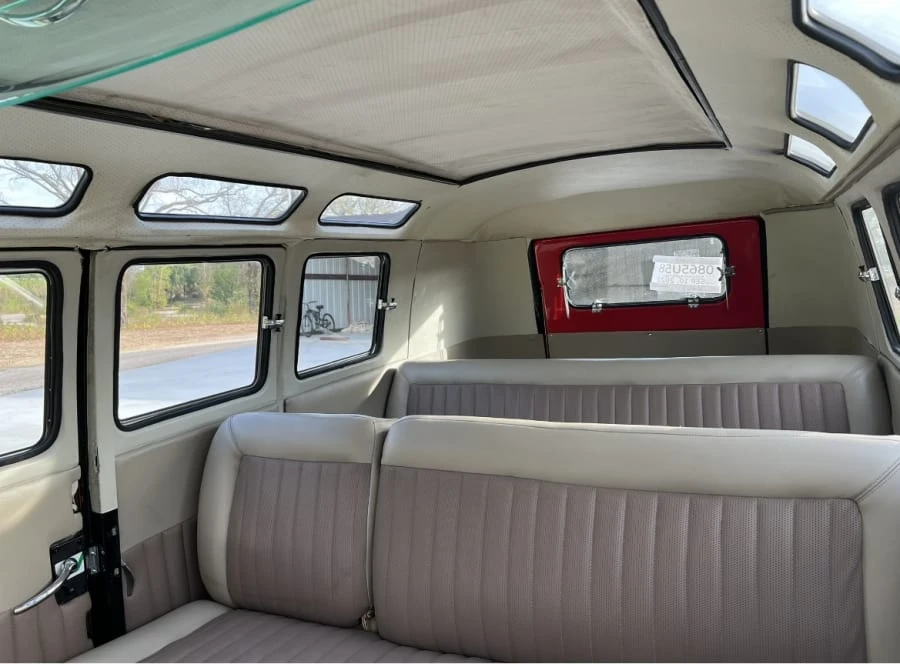 1961 Volkswagen Split-Window Bus - Image 7 of 8