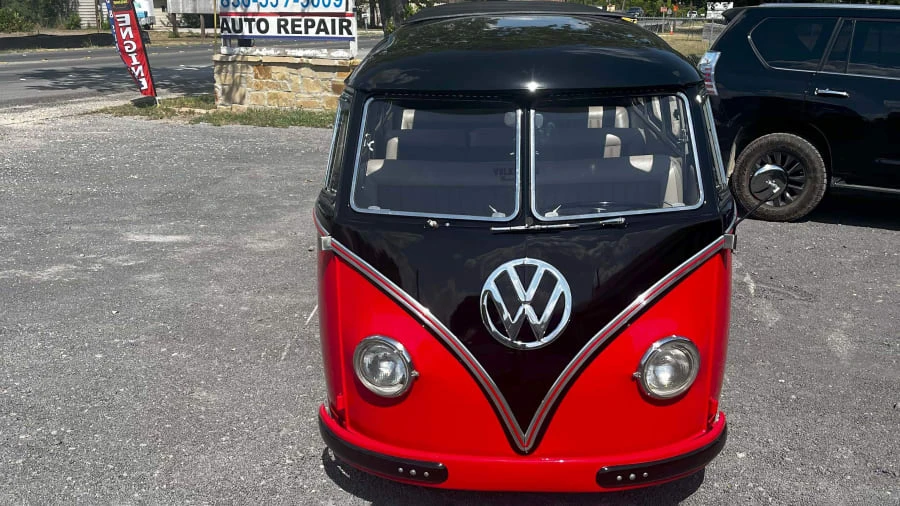 1961 Volkswagen Split-Window Bus - Image 3 of 8