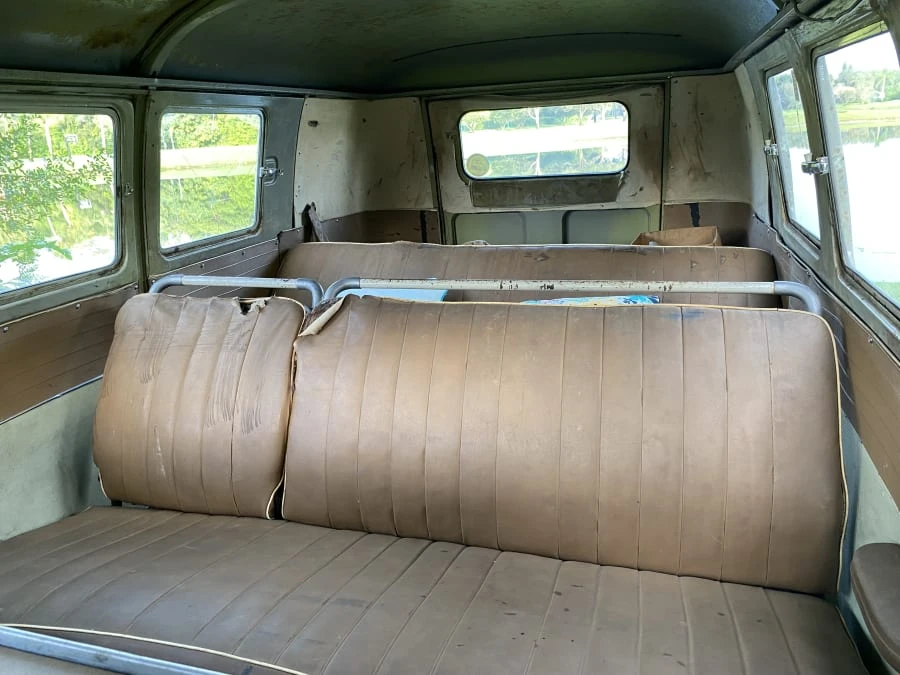 1961 Volkswagen Split-Window Bus - Image 9 of 11