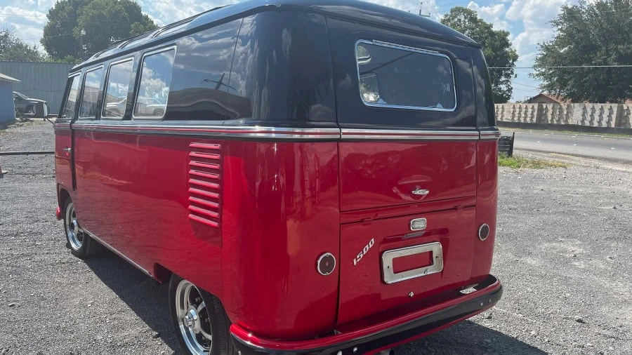 1961 Volkswagen Split-Window Bus - Image 5 of 8