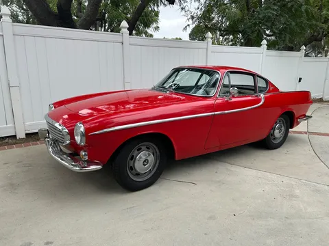 1961 Volvo P1800