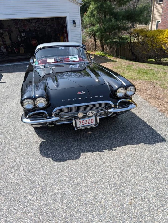 1961 Chevrolet Corvette C1 - Image 2 of 10