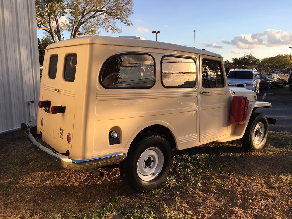 1961 Willys Jeep Wagon - Image 9 of 31