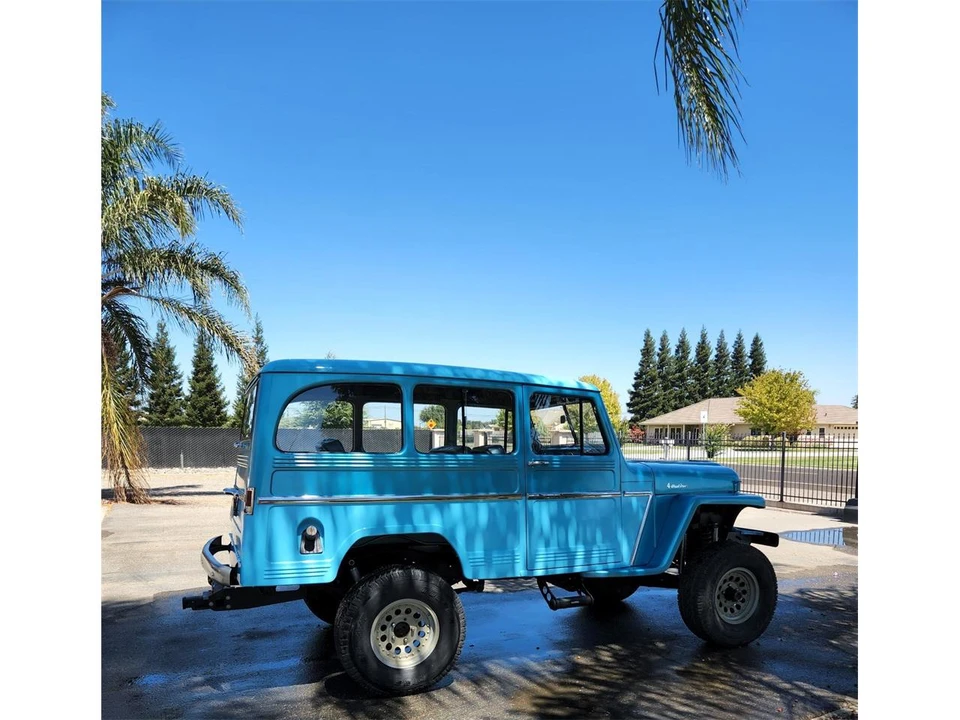 1961 Willys Jeep Wagon - Image 10 of 31