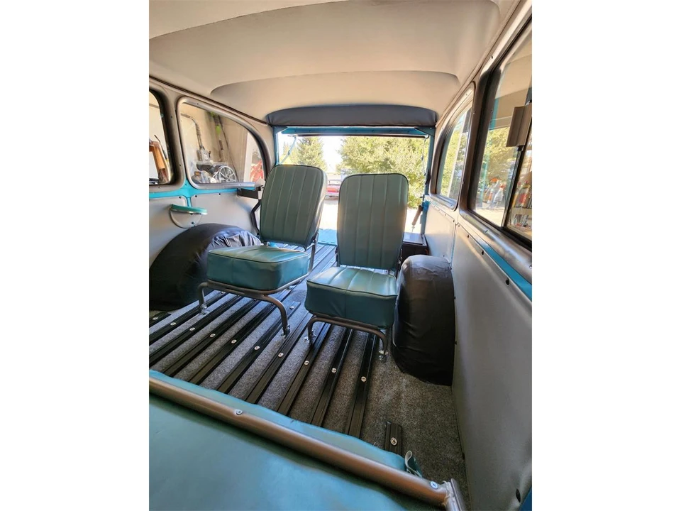 1961 Willys Jeep Wagon - Image 17 of 31