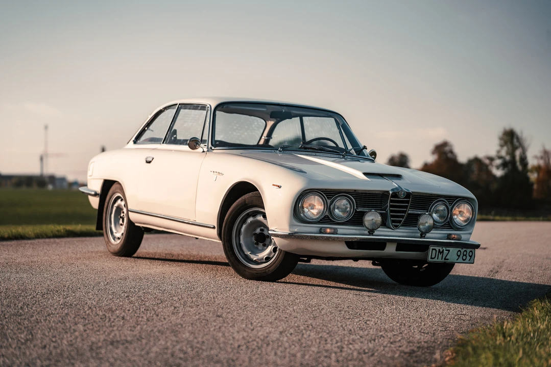1962 Alfa Romeo 2600 - Image 9 of 31