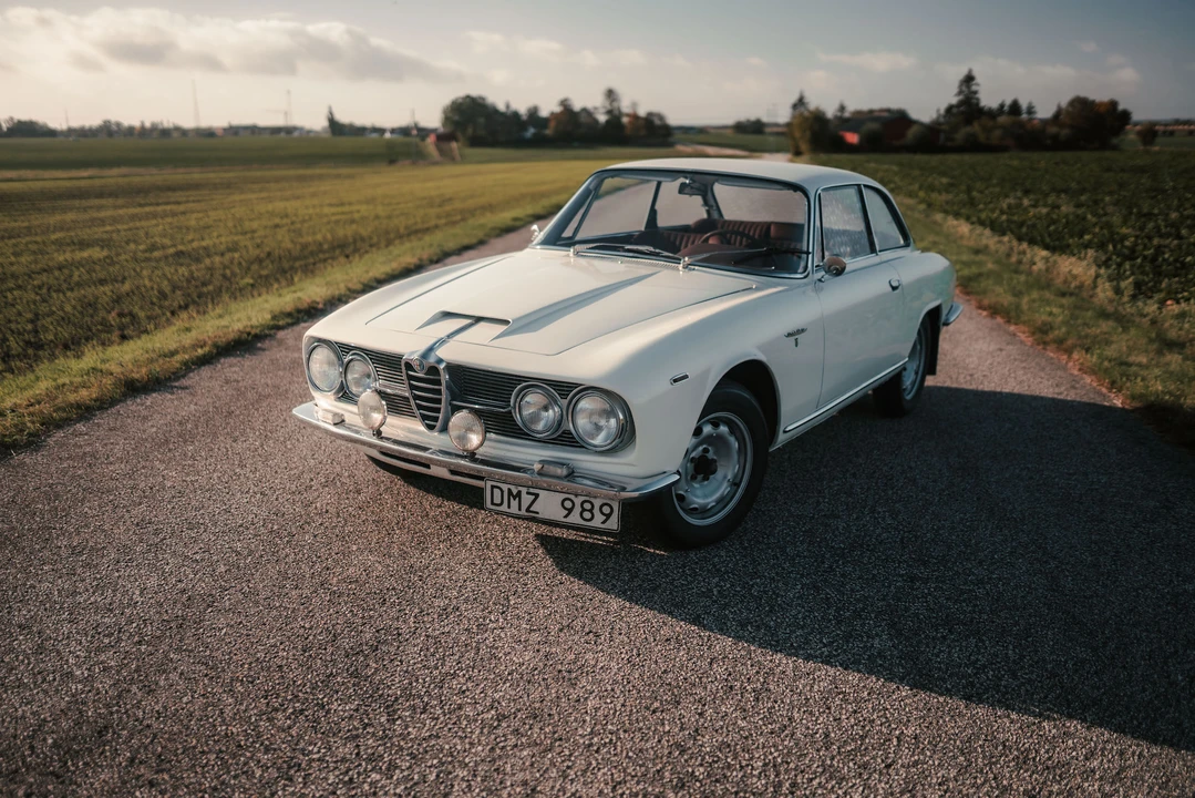 1962 Alfa Romeo 2600 - Image 15 of 31