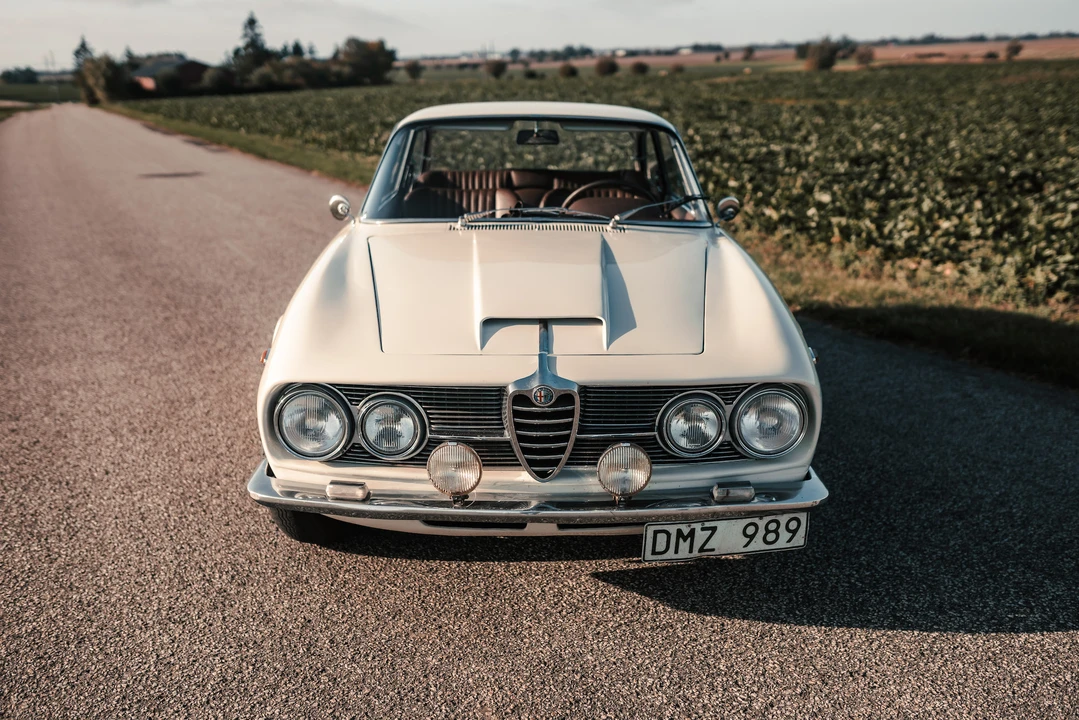 1962 Alfa Romeo 2600 - Image 17 of 31