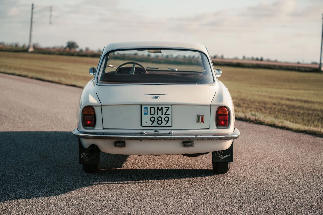 1962 Alfa Romeo 2600 - Image 16 of 31