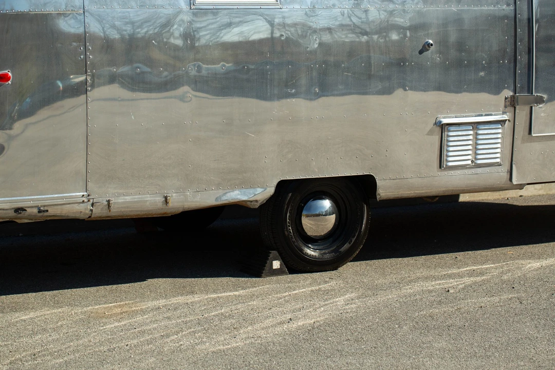 1962 Airstream - Image 23 of 31