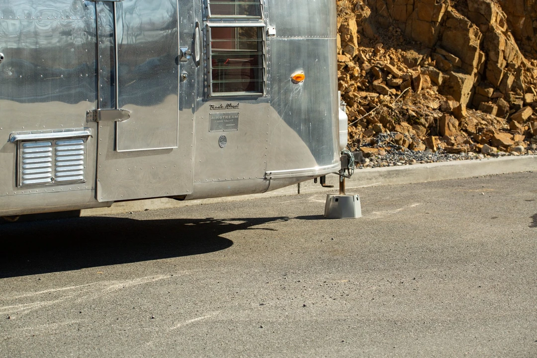 1962 Airstream - Image 11 of 31