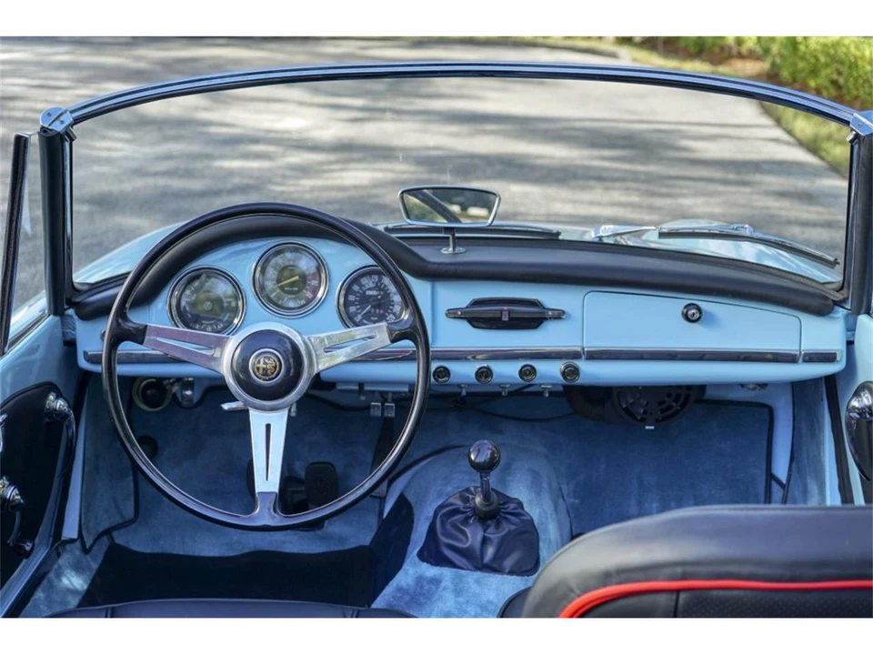 1962 Alfa Romeo 2600 - Image 17 of 31