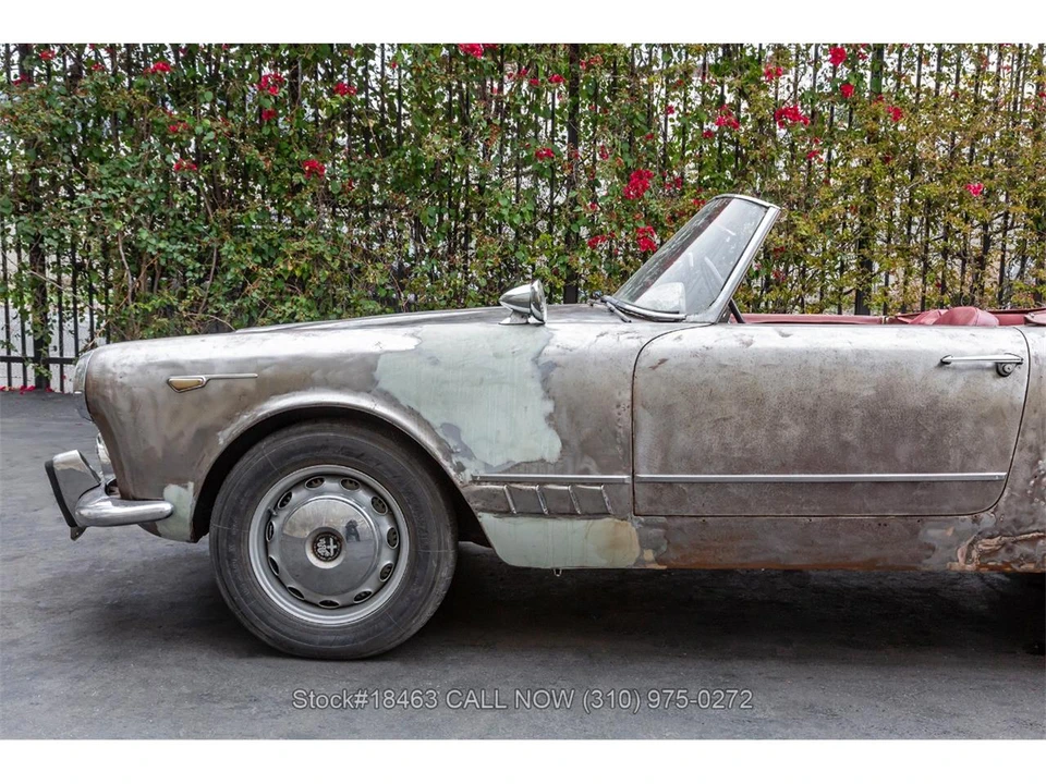 1962 Alfa Romeo 102-Series 2000 - Image 11 of 31