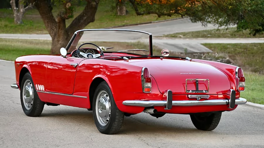 1962 Alfa Romeo 102-Series 2000 - Image 9 of 16