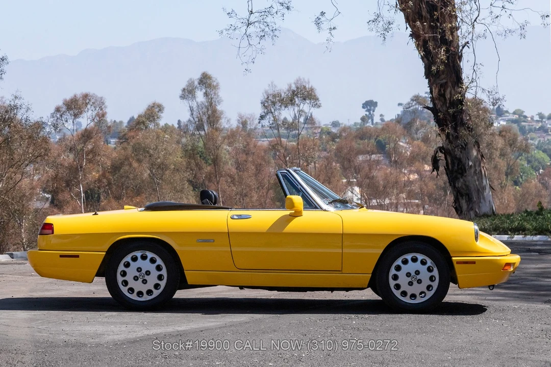 1993 Alfa Romeo 102-Series 2000 - Image 5 of 25