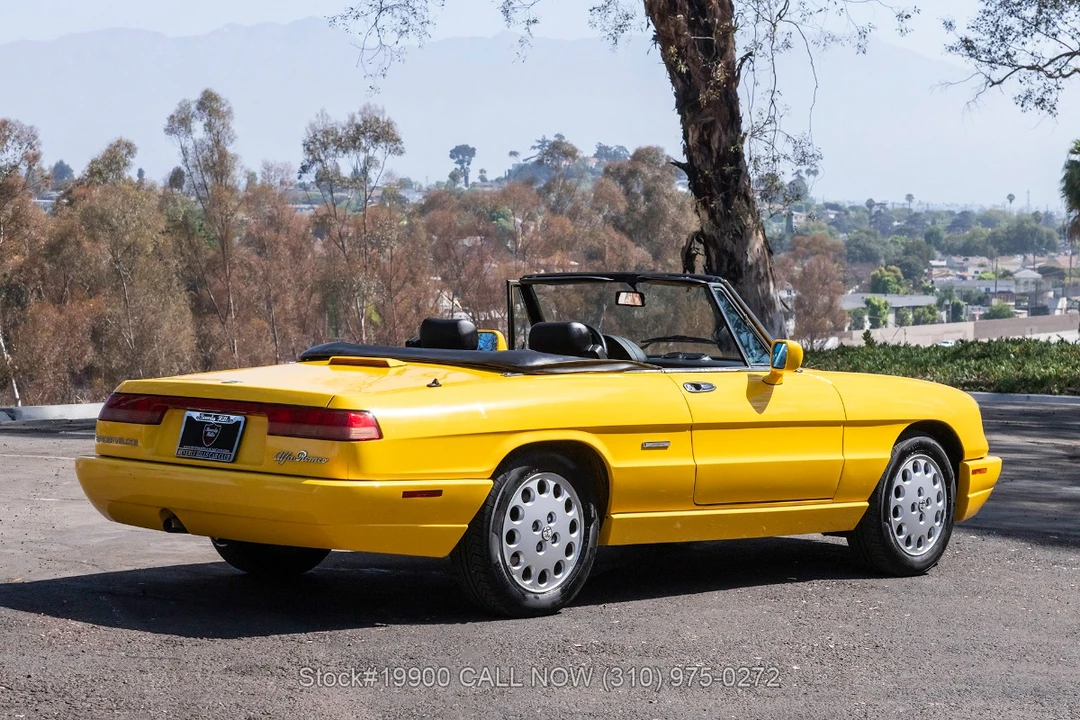 1993 Alfa Romeo 102-Series 2000 - Image 12 of 25