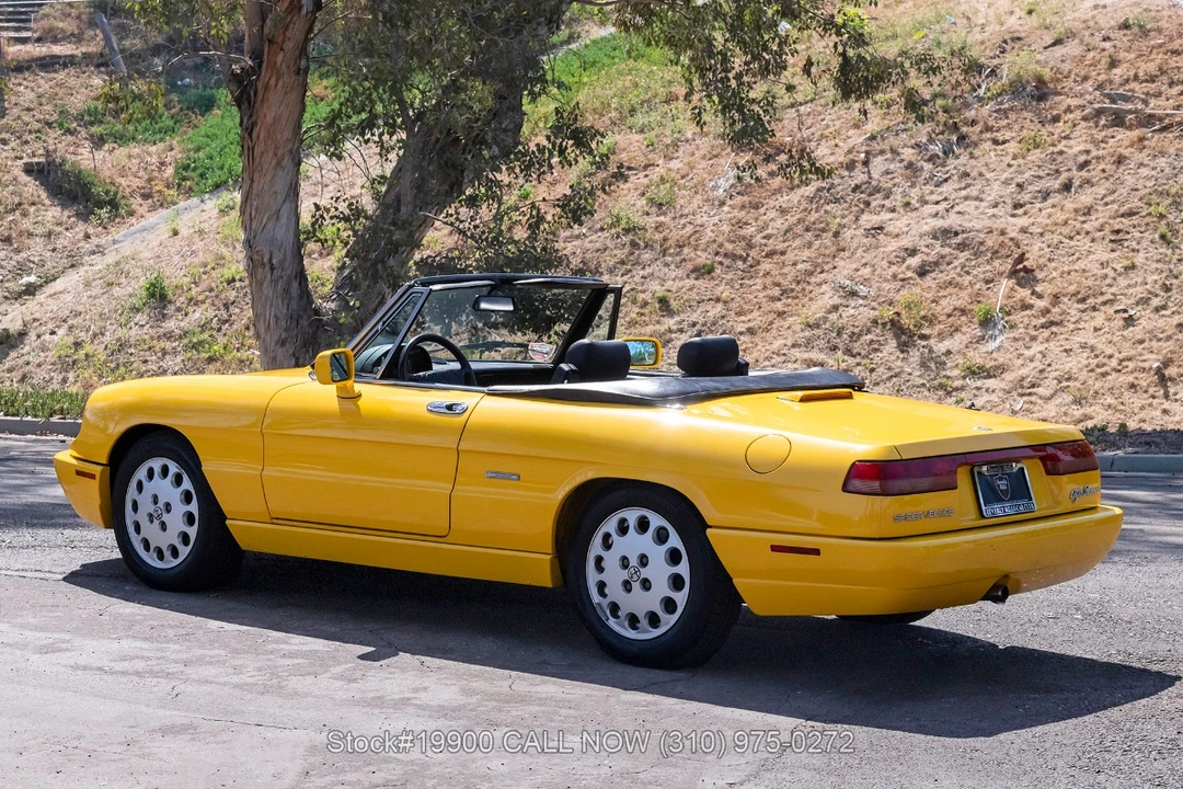 1993 Alfa Romeo 102-Series 2000 - Image 15 of 25