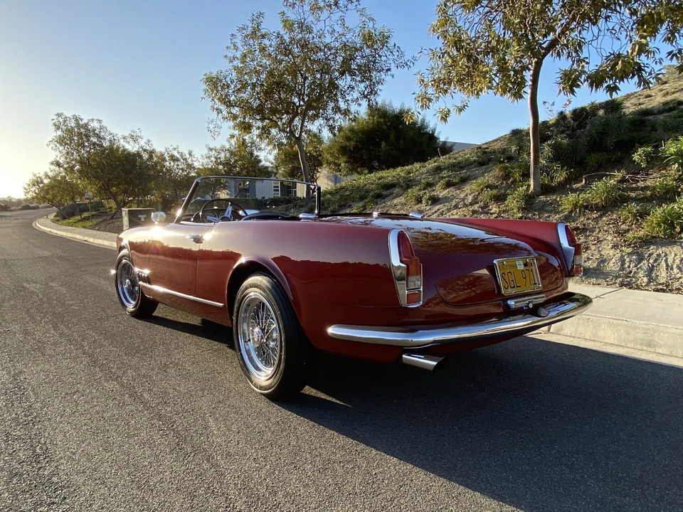 1962 Alfa Romeo 102-Series 2000 - Image 17 of 31