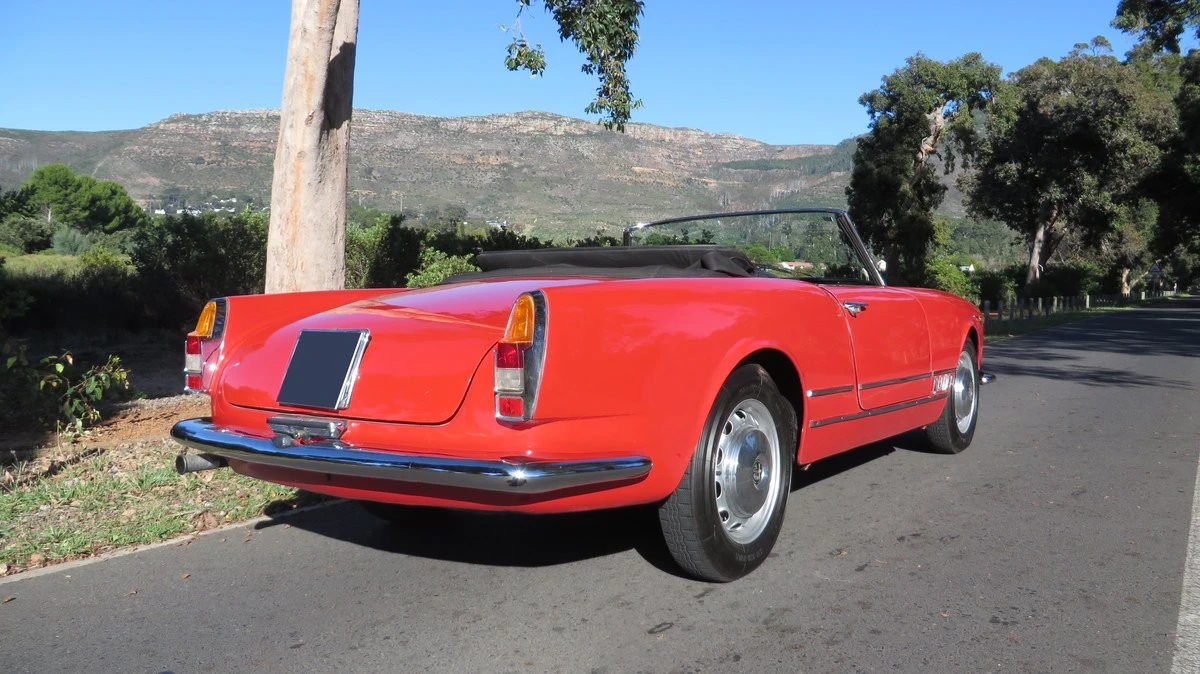 1962 Alfa Romeo 102-Series 2000 - Image 14 of 30