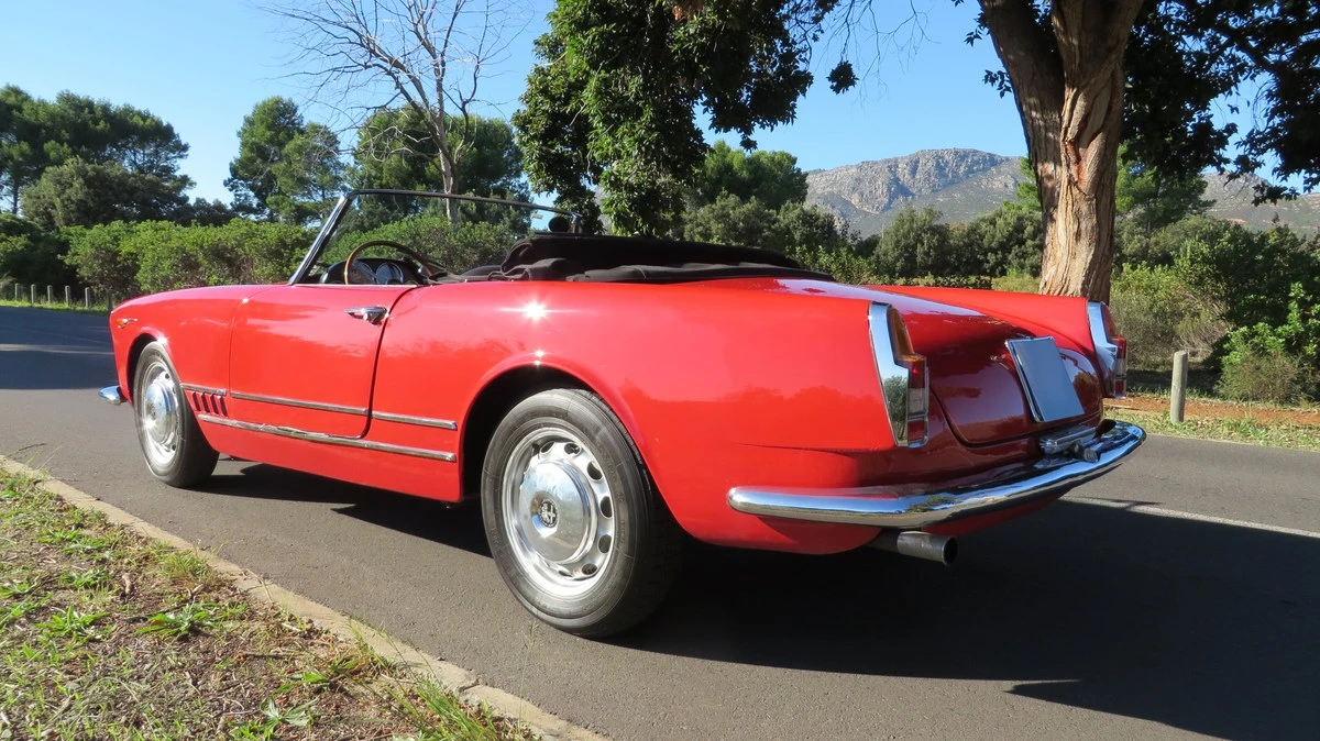 1962 Alfa Romeo 102-Series 2000 - Image 16 of 30