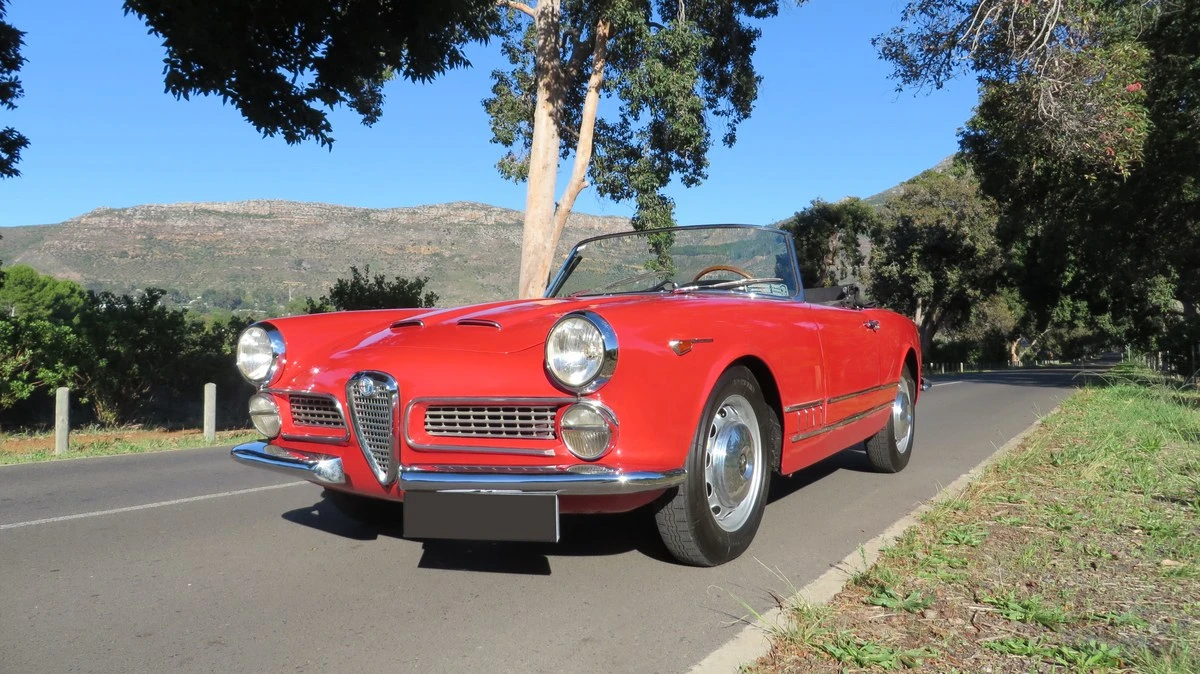 1962 Alfa Romeo 102-Series 2000 - Image 9 of 30