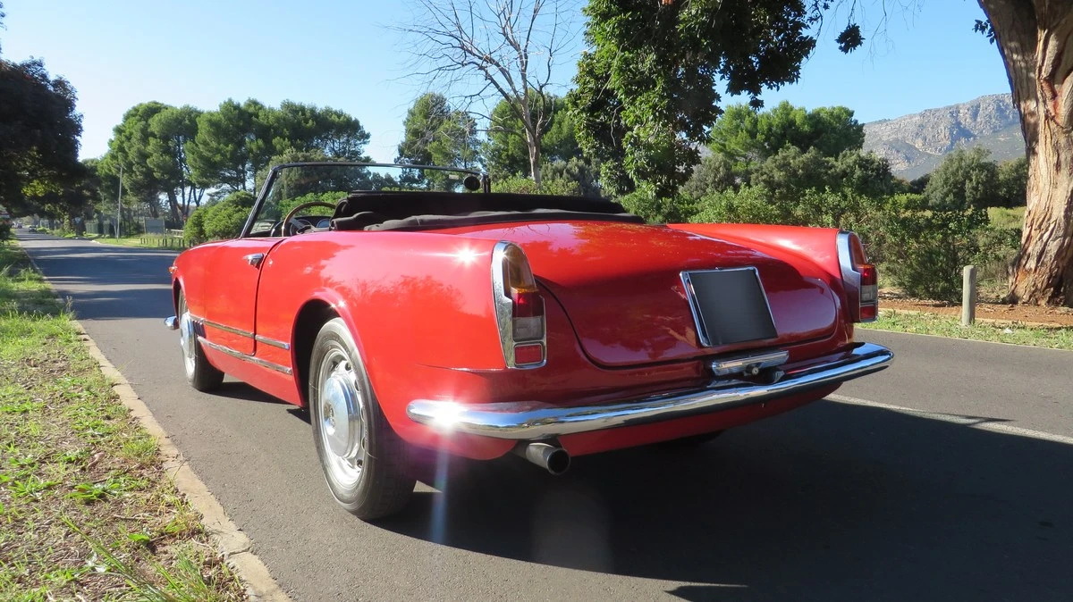 1962 Alfa Romeo 102-Series 2000 - Image 19 of 30
