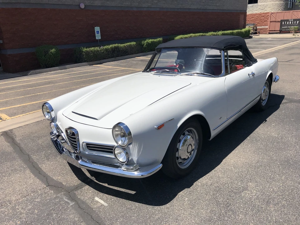 1962 Alfa Romeo 2600 - Image 12 of 31