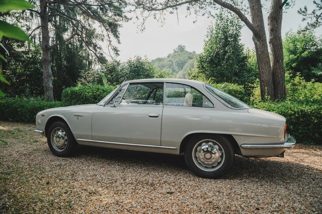1962 Alfa Romeo 2600 - Image 12 of 30