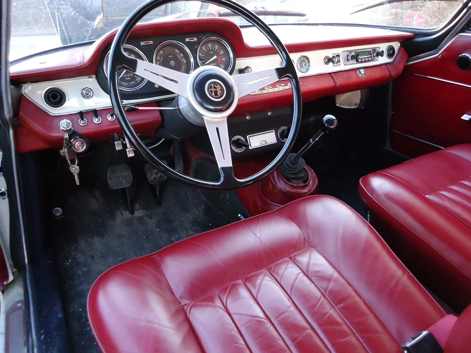 1962 Alfa Romeo 2600 - Image 4 of 4