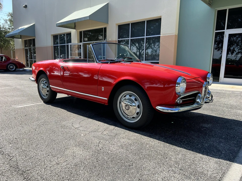 1962 Alfa Romeo Giulietta - Image 22 of 31