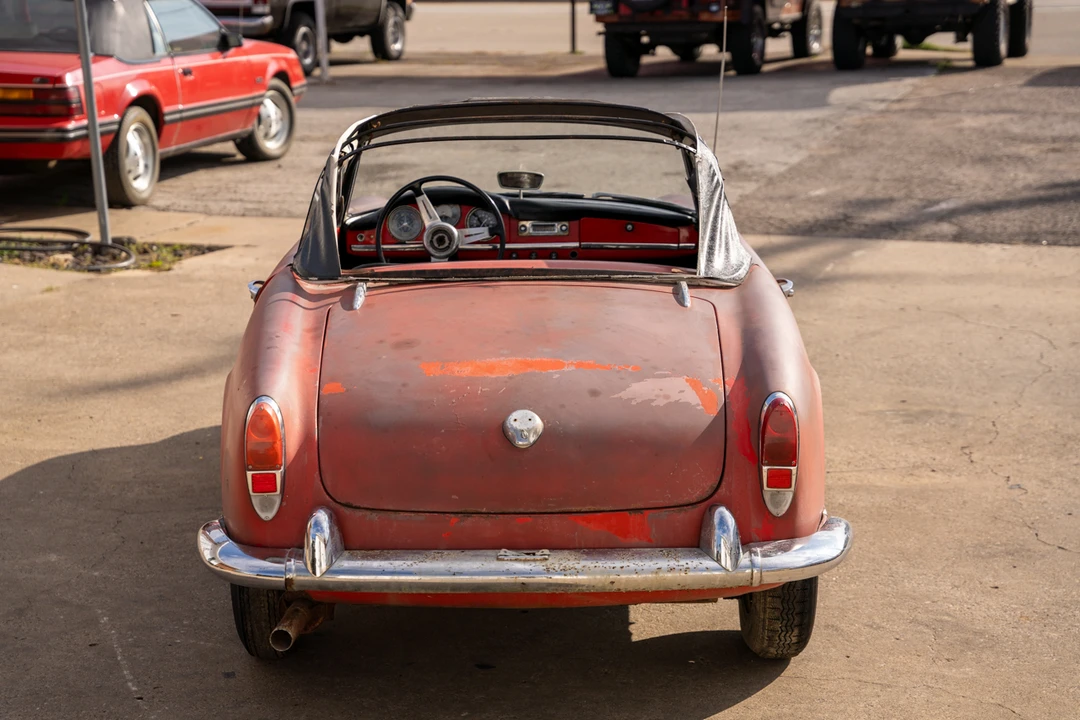 1962 Alfa Romeo Giulietta - Image 11 of 31