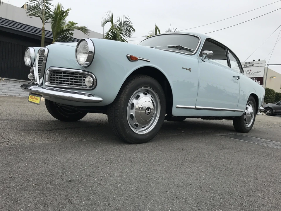 1962 Alfa Romeo Giulietta - Image 11 of 31