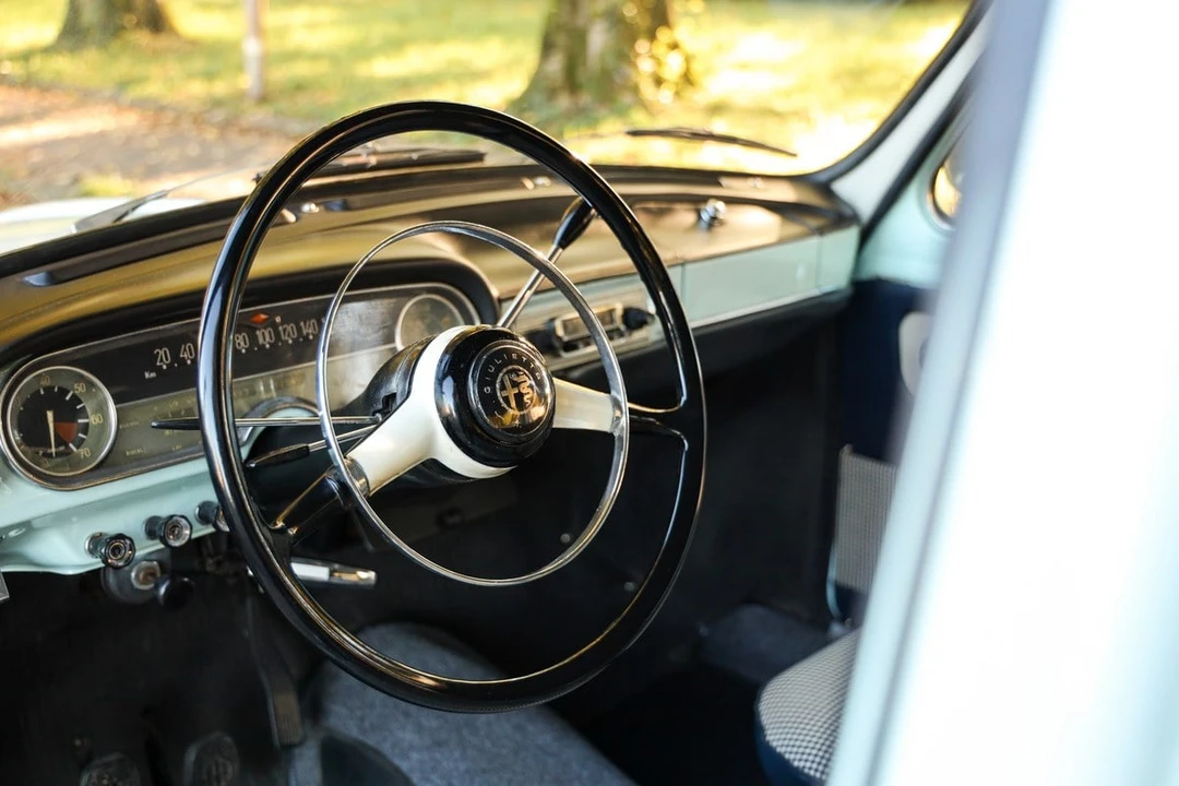 1962 Alfa Romeo Giulietta - Image 19 of 30
