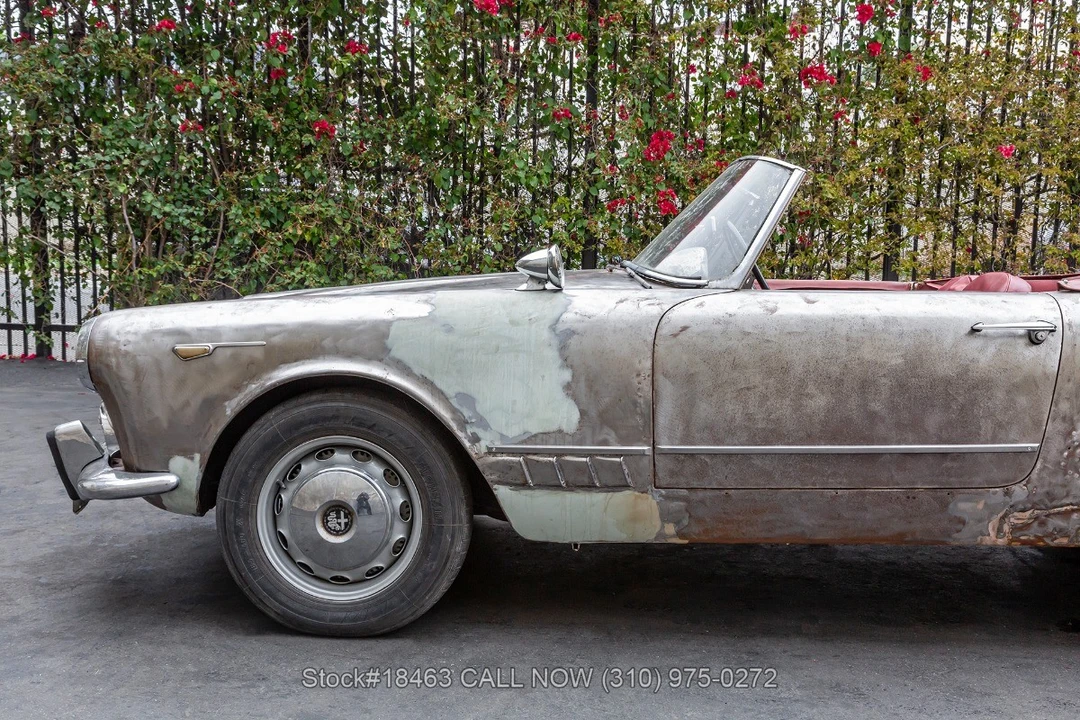 1962 Alfa Romeo 105/115 Series Spider - Image 13 of 31