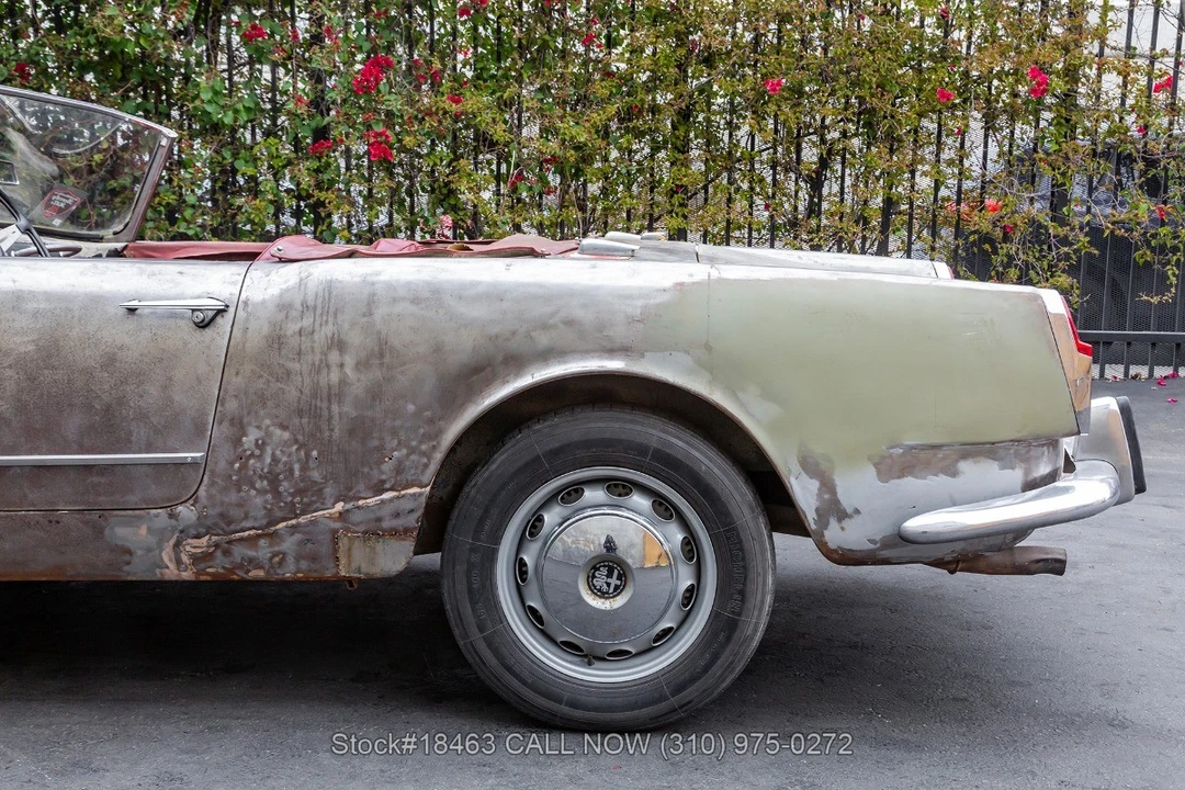 1962 Alfa Romeo 105/115 Series Spider - Image 14 of 31
