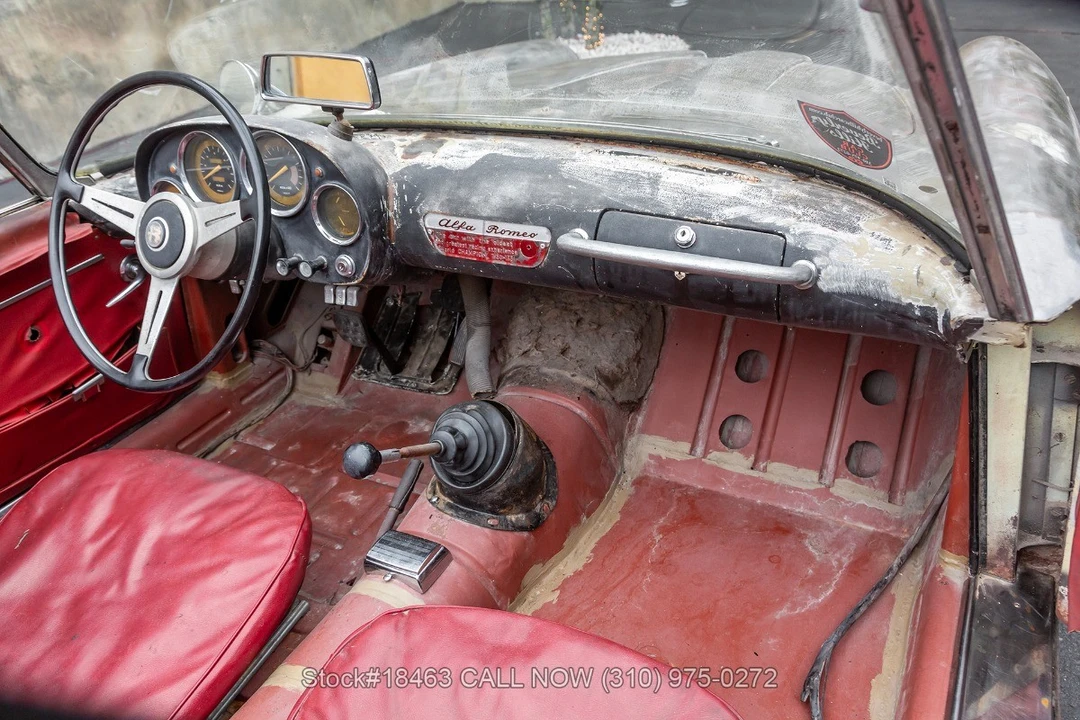 1962 Alfa Romeo 105/115 Series Spider - Image 21 of 31