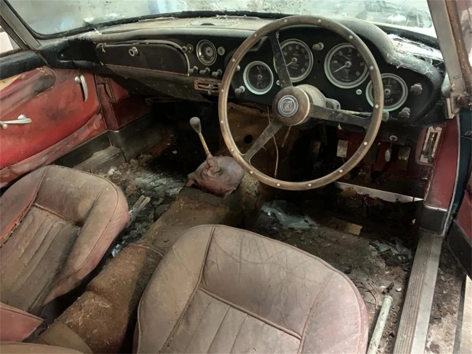 1962 Aston Martin DB4 - Image 8 of 9