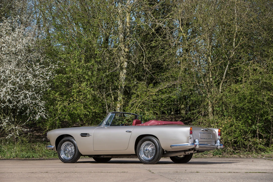 1962 Aston Martin DB4 Convertible - Image 21 of 31