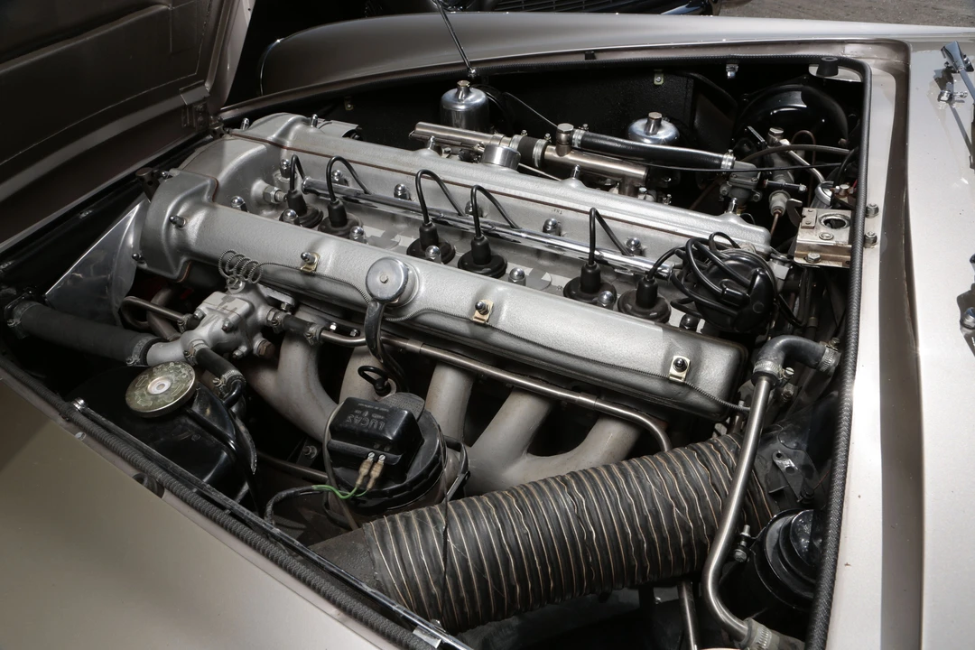 1962 Aston Martin DB4 Convertible - Image 27 of 31