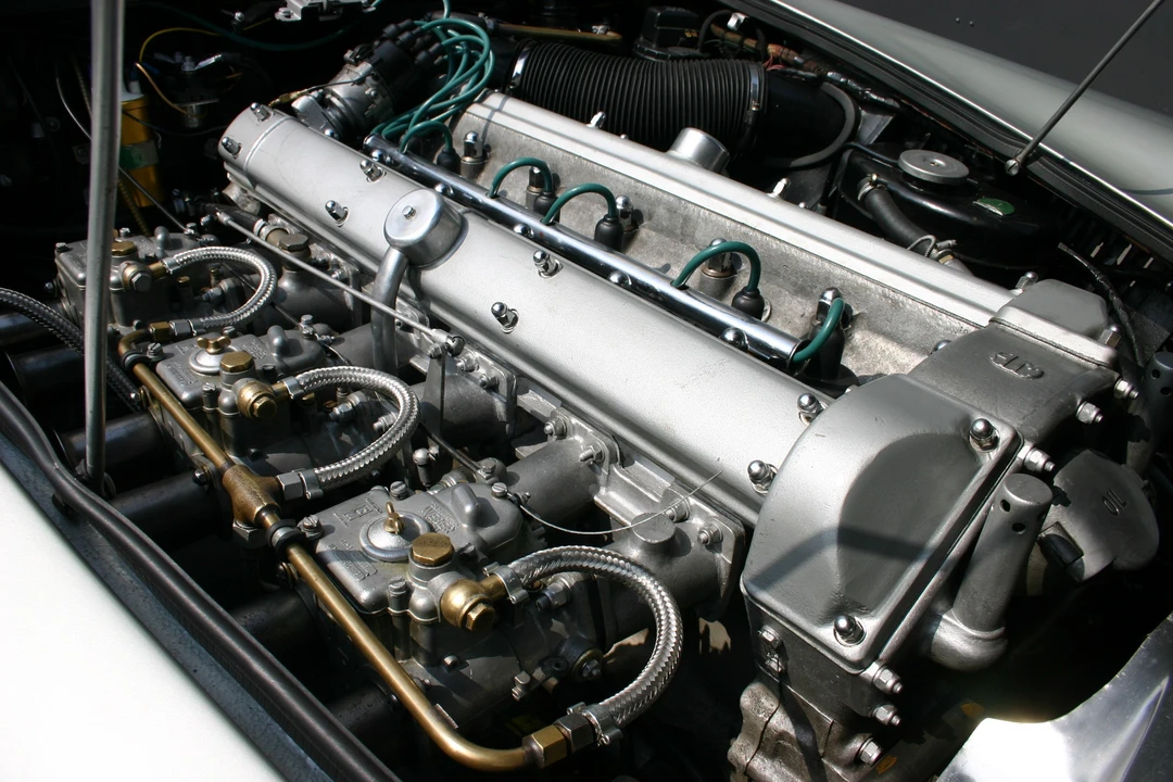 1962 Aston Martin DB4 Convertible - Image 3 of 6