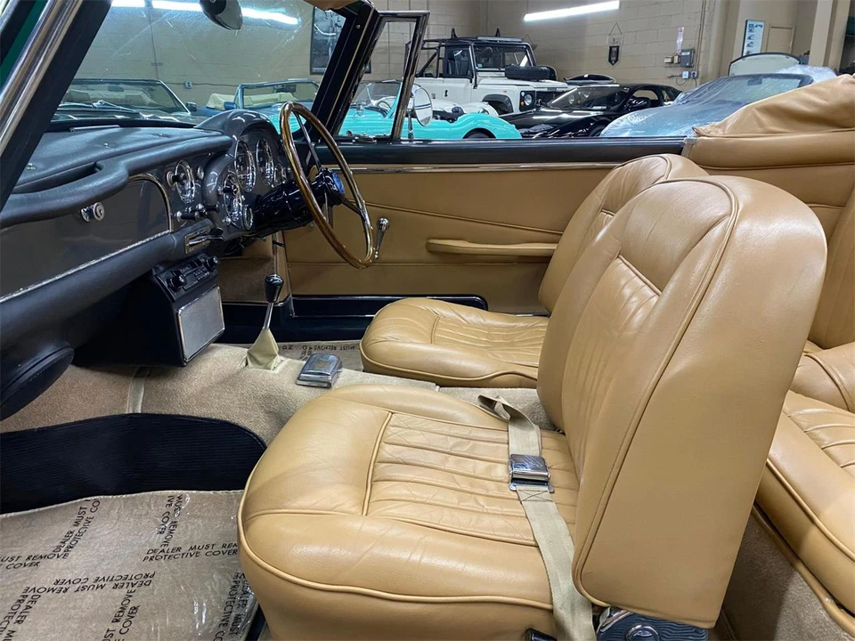 1962 Aston Martin DB4 - Image 27 of 31