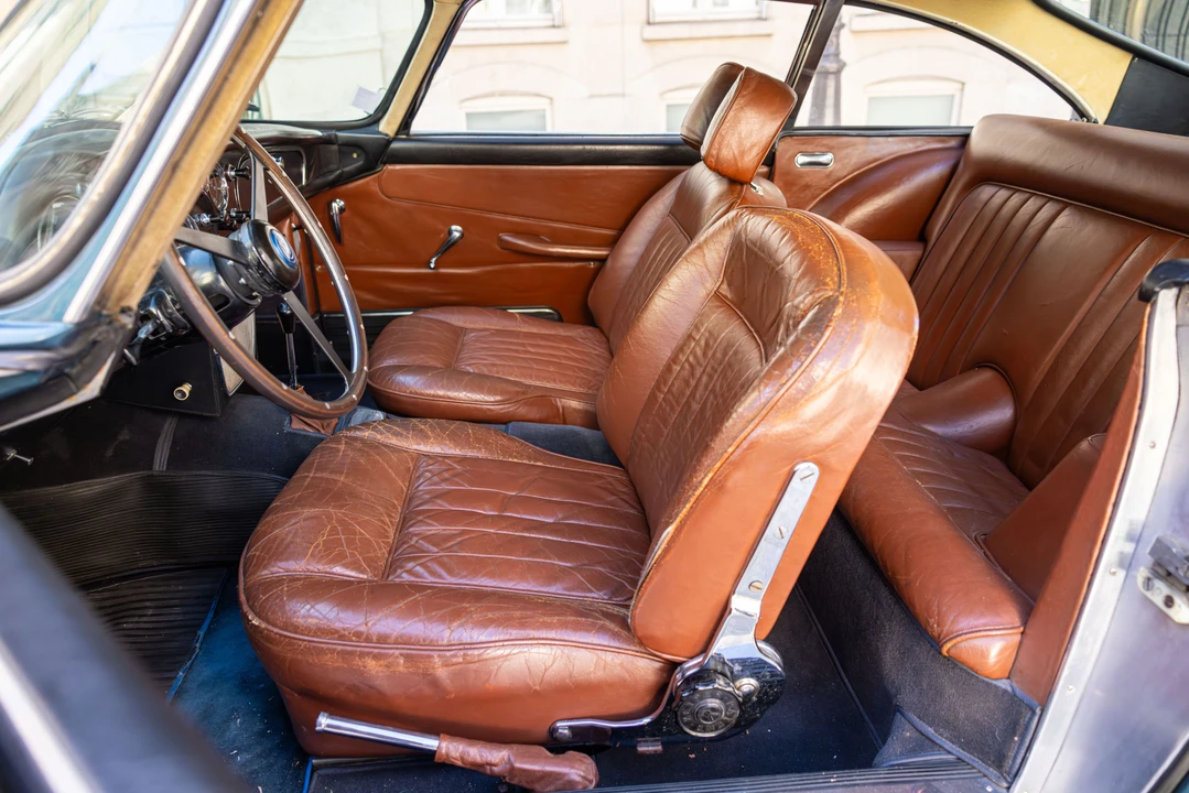 1962 Aston Martin DB4 - Image 6 of 31